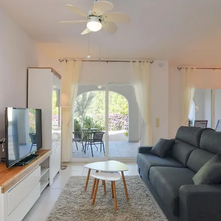 Βίλα Modern In With Pool Κάλπε