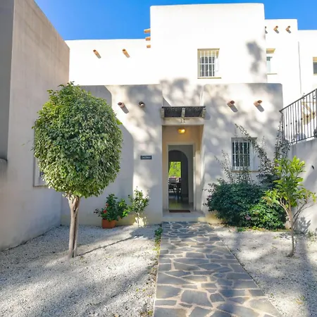 Βίλα Modern In With Pool Κάλπε